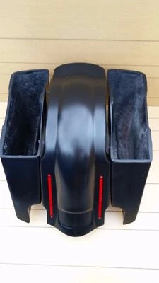 STRETCHED SADDLEBAGS 5" AND LED REAR FENDER FOR HARLEY DAVIDSON TOURING 96/2013 - Image 1 of 4