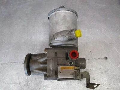 Buena bomba de dirección asistida usada OE Mercedes-Benz ZF 1994 C220 #A2104662601 Foto 1 de 4