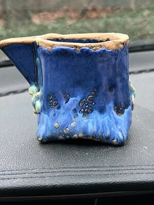 Tazza caffè The Dancing Hound blu in rilievo nautica Tristan Mardall artigianale - Foto 1 di 14