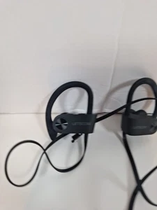 Letscom Bluetooth Kopfhörer Tasche - Reißverschluss - Netz Teiler innen - schwarz - Bild 1 von 4