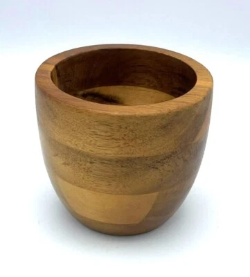 Jarrón de madera pequeño, girado a mano con parquet, probablemente madera de mango Foto 1 de 4
