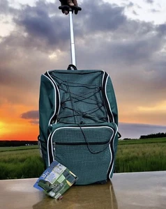 Picnic Essentials 30pc Essential Travel Backpack Plates Green Insulated Cooler - Picture 1 of 11