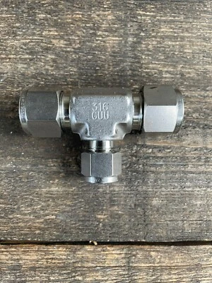 Compression Reducing Union Tee, 1/2"x1/2"x3/8",316 Stainless Steel,ACTR8-6,NEW - Image 1 of 4