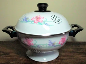 NIB Porcelain on Steel Pedestal COLANDER with Cover, Pretty Floral Design ~ 9.5" - Picture 1 of 4