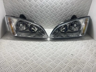 Ford Focus Headlight Pair 04/05/06/07/08/09/10/11/12 4M5113W029 & 4M5113W030 OEM — 第 1/4 张图片
