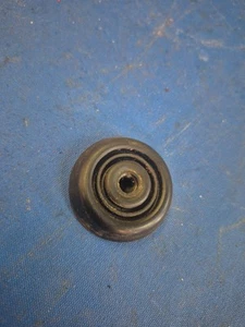 79-83 DATSUN 280ZX T-TOP T TOP INTERIOR SOMBRA CUBIERTA FASTNER - Imagen 1 de 3