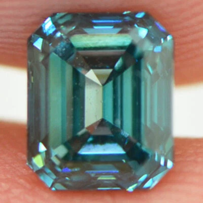 Emerald Shape Diamond Fancy Blue Color Loose 1.01 Carat VS2 Enhanced Polished - Image 1 of 4