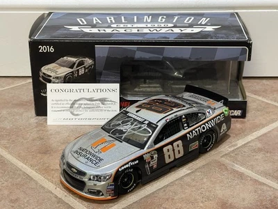 Dale Earnhardt Jr Nationwide Darlington Throwback 2016 firmado por Mesma con certificado de autenticidad 1/24 Foto 1 de 4