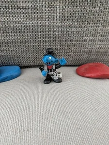 1x Schornsteinfeger TOP Zustand mit Fähnchen Schlümpfe smurfs (E008) - Bild 1 von 2