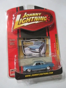 Johnny Lightning Classic Gold - '62 Chevy Corvair Monza - Picture 1 of 3