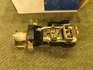 Interruptor de faros piezas de encendido D-1511 NOS - Imagen 1 de 6