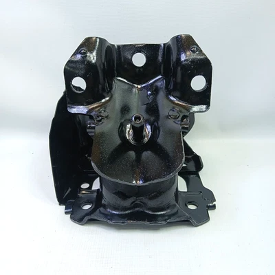 Pronto A5432 Front Right Motor Mount S2009, EM4017 For Tahoe, Yukon, 1500 - Image 1 of 4