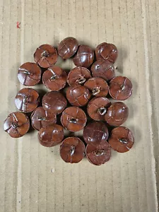 Vintage HEMISPHERE Buttons, 20 Buttons Included - Leather Style - Picture 1 of 3