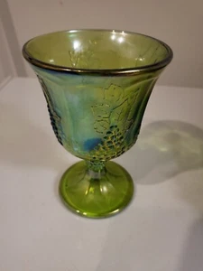 Beautiful iridescent glass cup - Picture 1 of 5