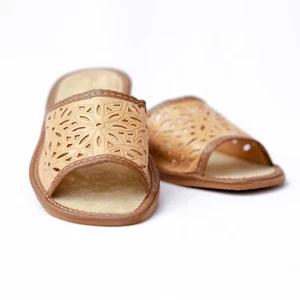 Womens Genuine REAL Leather Slippers Pigskin Home Shoes Polskie Kapcie UK Seller - Picture 1 of 7
