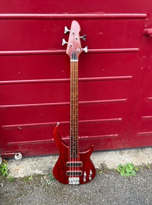 Peavey Zephyr Red Sunburst Electric Bass Guitar with jazz pickups  - Image 1 of 4