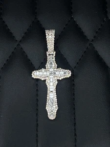 1.82 Ct Top Quality  Round  And Baguette Diamond Cross Pendant ,  9k Rose gold - Picture 1 of 3