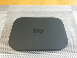 Sky Q Hub Wireless Router WiFi ER115UK Model Dual Band - Picture 1 of 5