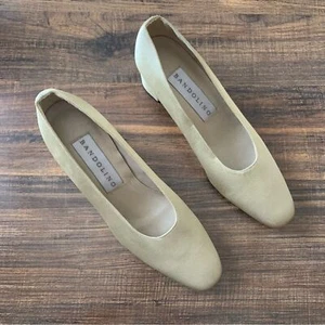 Bandolino Gold Block Heel Pumps/Heels Made in Spain- Size 8.5M - Picture 1 of 12