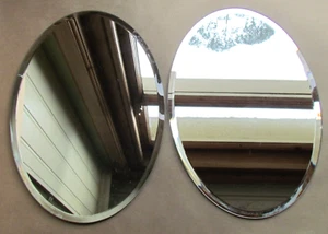 PAIR OF LARGE OVAL BEVELLED EDGED MIRROR PLATES (11822) - Picture 1 of 3