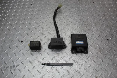 1989 Kawasaki Ninja 500 EX500A ECU КОРОБКА, РЕЗЕРВНОЕ ОСВЕТИТЕЛЬНОЕ УСТРОЙСТВО, МИГАЮЩЕЕ РЕЛЕ - Изображение 1 из 4