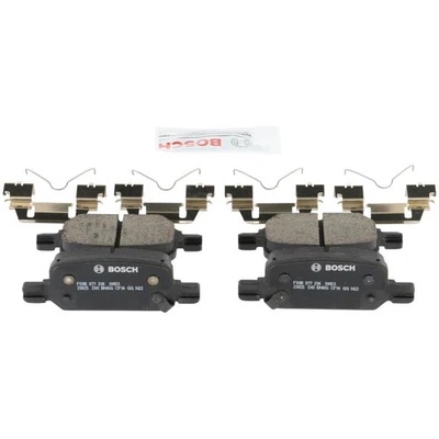 Pastillas de freno Bosch BC2370 Bosch QuietCast para 21-22 Chevrolet GMC Canyon Colorado Foto 1 de 4