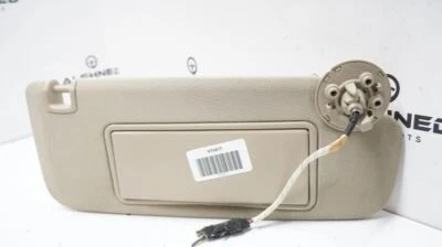 Оригинальный бежевый солнцезащитный козырек для правостороннего пассажира 2014 Cadillac CTS 22980479 - Изображение 1 из 4