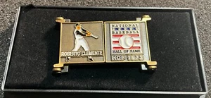 Roberto Clemente Hall of Fame Career Stats Door Pin PIRATES RARE Limited Edition - Picture 1 of 5