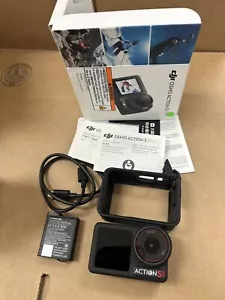 DJI Osmo Action 5 Pro Standard Combo - IN ORIGINAL BOX - Picture 1 of 8