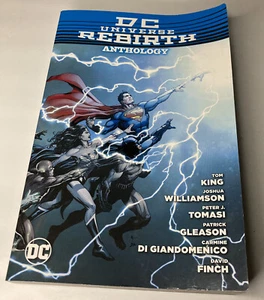 DC Universe Rebirth Anthology (Superman Batman Wonder Woman) signiert von Mick Gray - Bild 1 von 7