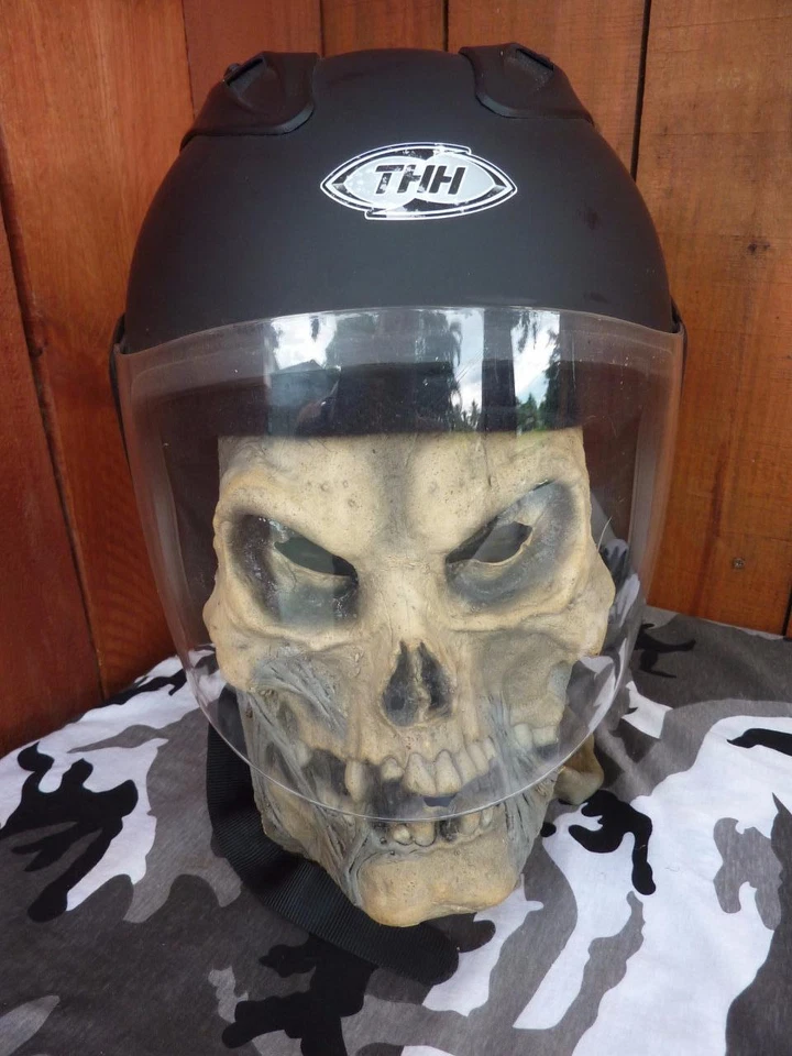 CASCO MOTO THH > T-371 > Med > Negro Mate > Cara Abierta > Visera Abatible Foto 1 de 1