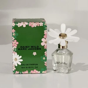 New MARC JACOBS DAISY WILD Mini Eau De Parfum Splash 4ml/ 0.13 Fl Oz - Bild 1 von 2