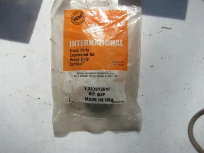 Kit de cilindros de direção hidráulica NOS International Harvester 223892R91 9700 - Imagem 1 de 4