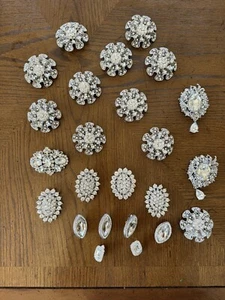 KONVOLUT 24 SILBER STRASS BROSCHEN UND OHRRINGE SORTIMENT - wunderschön! - Bild 1 von 6