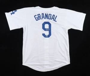 Yasmani Grandal Signed Los Angeles Dodgers Jersey (Beckett COA) All Star Catcher - Picture 1 of 6