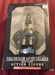 Final Fantasy VII Tifa Lockhart No. 1 figura Play Arts - Imagen 1 de 15