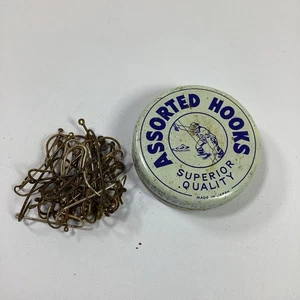Vintage Superior Quality Assorted Fishing Hooks In Tin Japan - Picture 1 of 7