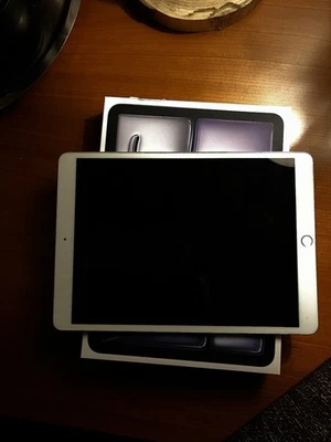 Apple iPad Air (3a generazione) 64GB, Wi-Fi, 10.5in - Grigio siderale - Immagine 1 di 4