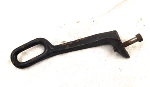 Antique Singer Treadle Sewing Machine Cast Iron Belt Guide - Picture 1 of 2
