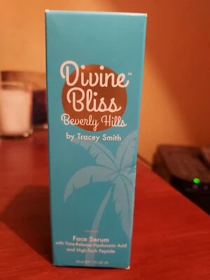 Suero facial Divine Bliss ácido hialurónico péptido de alta tecnología 1 fl oz nuevo en caja Foto 1 de 4