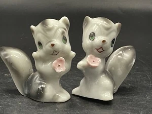 Mid century, ceramic, Skunk salt/ pepper shakers, Japan - Picture 1 of 7