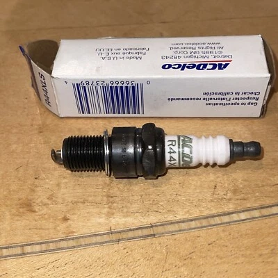 BUJÍA ACDELCO @2 P/N R44XL. Foto 1 de 4