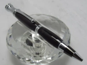 GORGEOUS HIGH QUALITY HANDMADE LEXI RARE BUFFALO HORN TWIST BALL POINT PEN - Picture 1 of 6