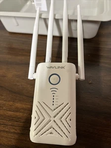Wavlink AC1200 Dual Band Wi-Fi Range Extender Access Point (WL-WN579X3) - Picture 1 of 2