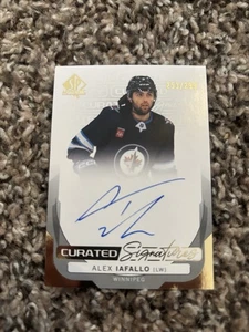 2024-25 SP Authentic Curated Signatures Gold AUTO Alex Iafallo /299 - Picture 1 of 2