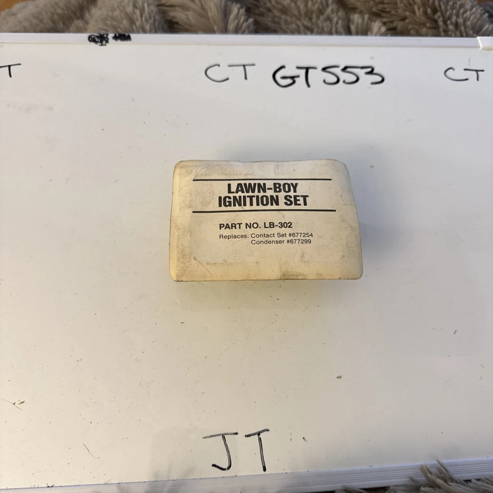 (1) Nos Lawn-Boy Ignition Breaker Set. Part 677254 Lb-302 Sold Individually - Image 1 of 2