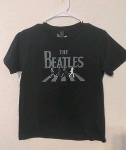 The Beatles Youth Black Short Sleeve Graphic Design T-shirt. Size M - Picture 1 of 7