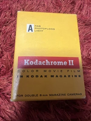 Película doble Kodak Kodachrome tipo A rollo de 8 mm 25 ft | caducada 1968 | nueva sellada Foto 1 de 4
