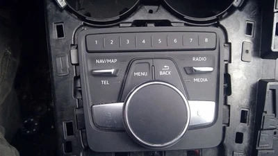 Монтируемая консоль радиоуправления аудиооборудования подходит для 17–19 AUDI A4 11483859 - Изображение 1 из 4