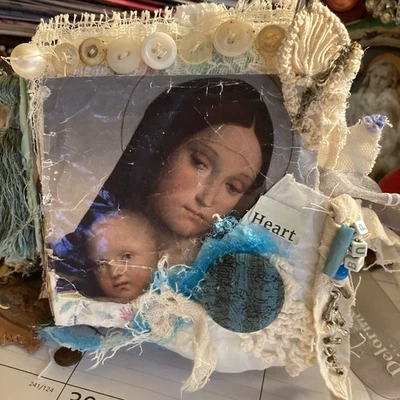 Junk Journal Madonna & Babe, Chunky Junky - Image 1 of 4